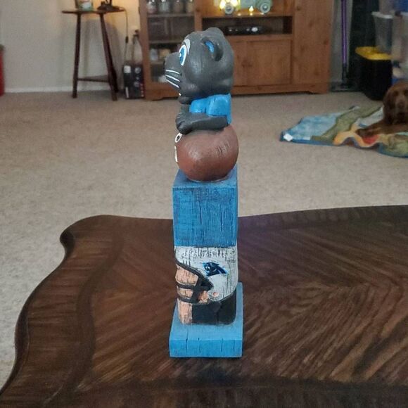 COLLECTIBLE CAROLINA PANTHERS WOODEN TIKI STATUE - Picture 5 of 8